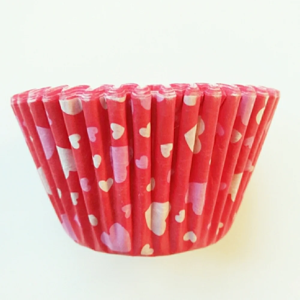 500 Heart Large Muffin Cupcake Baking Papers.